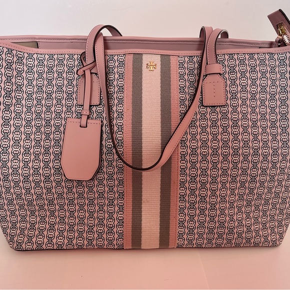 Tory Burch Handbags - Tory Burch Large Gemini Link Tote